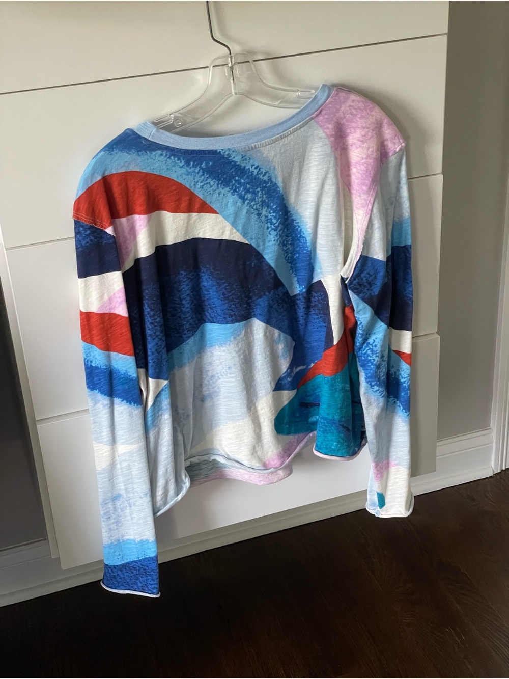 Abstract Wave-Print Long Sleeve Top in Blue, Red, Pink